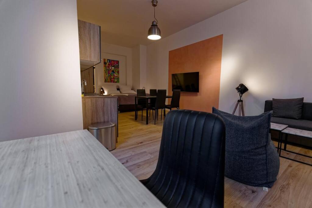 Apartamento 2 Neben Warschauer Platz Und Spree *